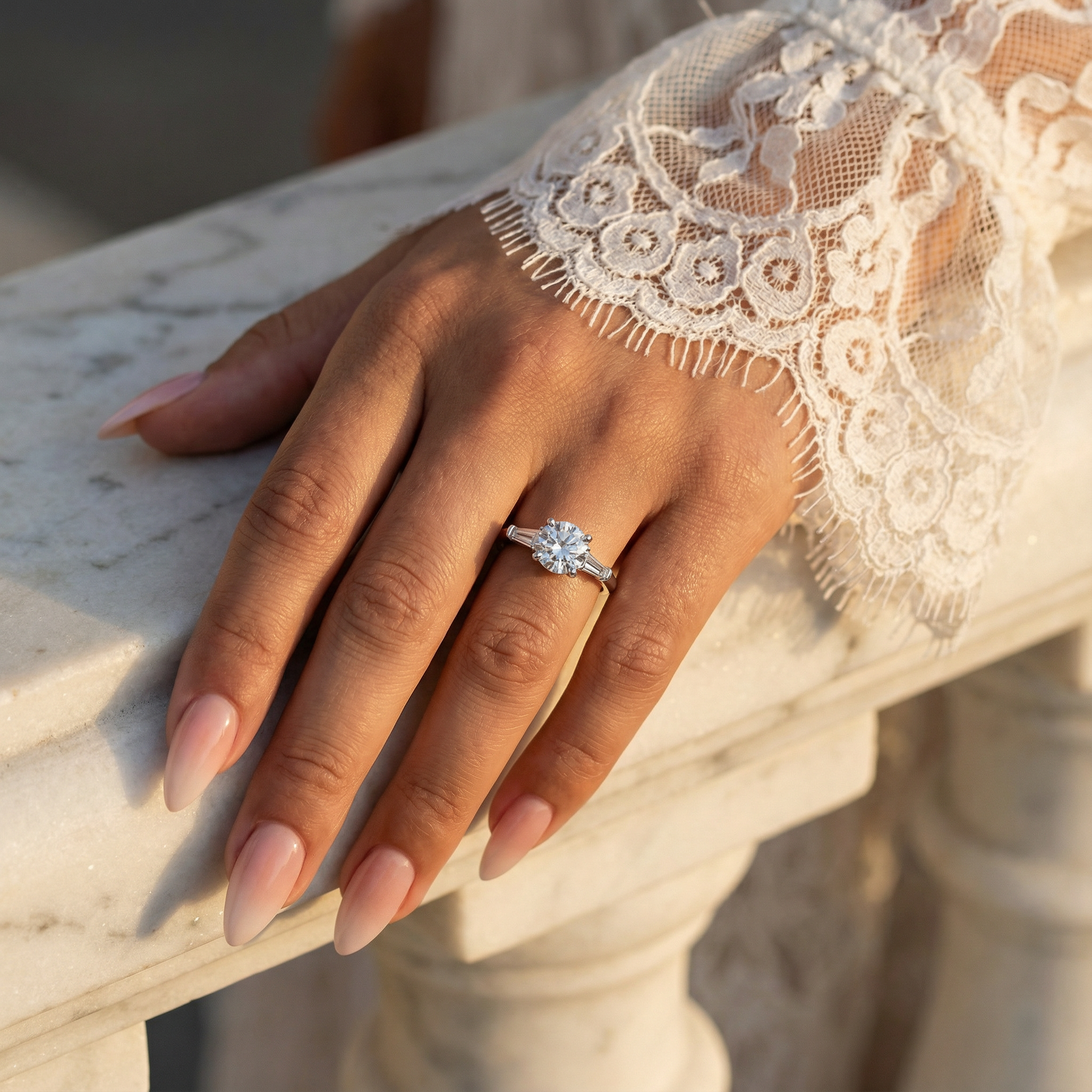 Inel de Logodnă cu Trei Moissanite de 1.22 ct din Platina - Castelo.ro