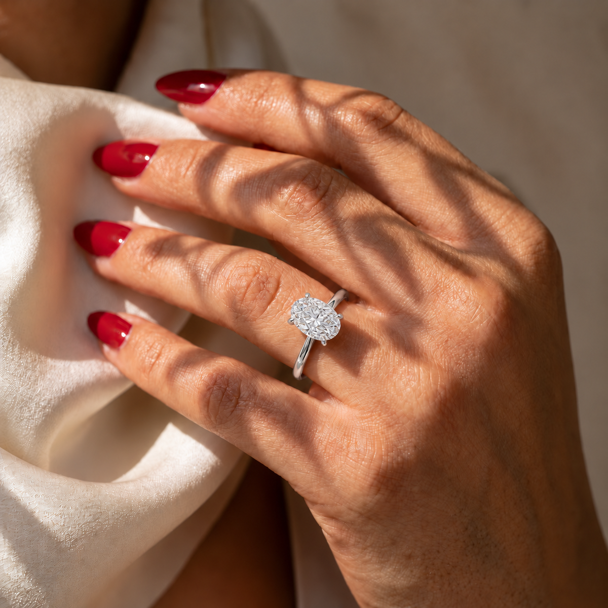 Inel de Logodnă Cavendish din Aur 14k cu Moissanite Oval de 2.5 ct din 14k Aur Alb - Castelo.ro