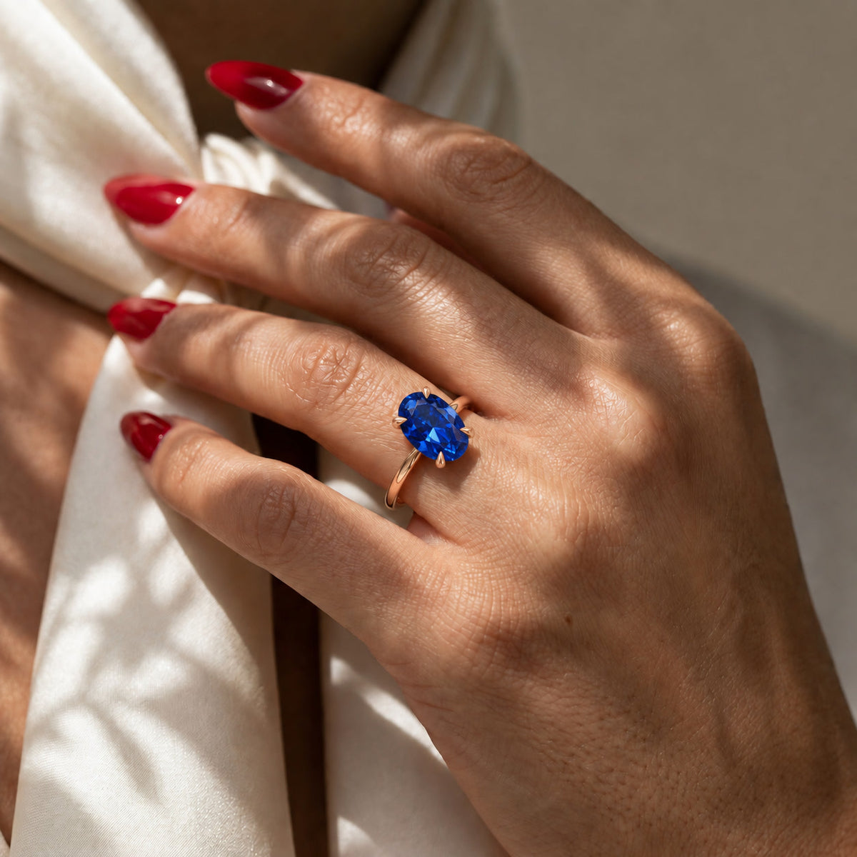 Inel de Logodnă Enigma din Aur 18k cu Safir Creat în Laborator Oval 8x12 mm din 18k Aur Roz - Castelo.ro