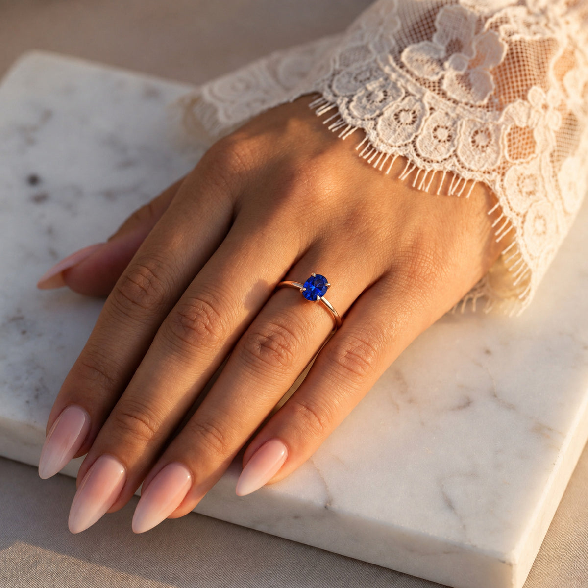 Inel de Logodnă Enigma din Aur 14k cu Safir Creat în Laborator Oval 6x8 mm din 14k Aur Roz - Castelo.ro