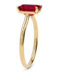 Inel de Logodnă Raphael din Aur 14k cu Rubin Creat în Laborator Emerald Cut 7x9 mm din 14k Aur Galben - Castelo.ro
