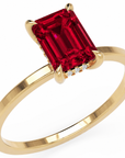 Inel de Logodnă Windsor din Aur 14k cu Rubin Creat în Laborator Emerald Cut 8x6 mm și Diamante Create în Laborator din 14k Aur Galben - Castelo.ro