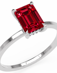 Inel de Logodnă Windsor din Aur 18k cu Rubin Creat în Laborator Emerald Cut 8x6 mm și Diamante Create în Laborator din Platina - Castelo.ro