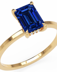 Inel de Logodnă Windsor din Aur 14k cu Safir Creat în Laborator Emerald Cut 8x6 mm și Diamante Create în Laborator din 14k Aur Galben - Castelo.ro