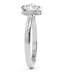 Inel de Logodnă Solitaire cu Halo Ascuns din Aur 14k cu Moissanite Cushion de 1.48 ct din 14k Aur Alb - Castelo.ro