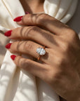 Inel de Logodnă Solitaire Oval cu Halo Ascuns din Aur 14k cu Moissanite de 1.2 ct din 14k Aur Roz - Castelo.ro