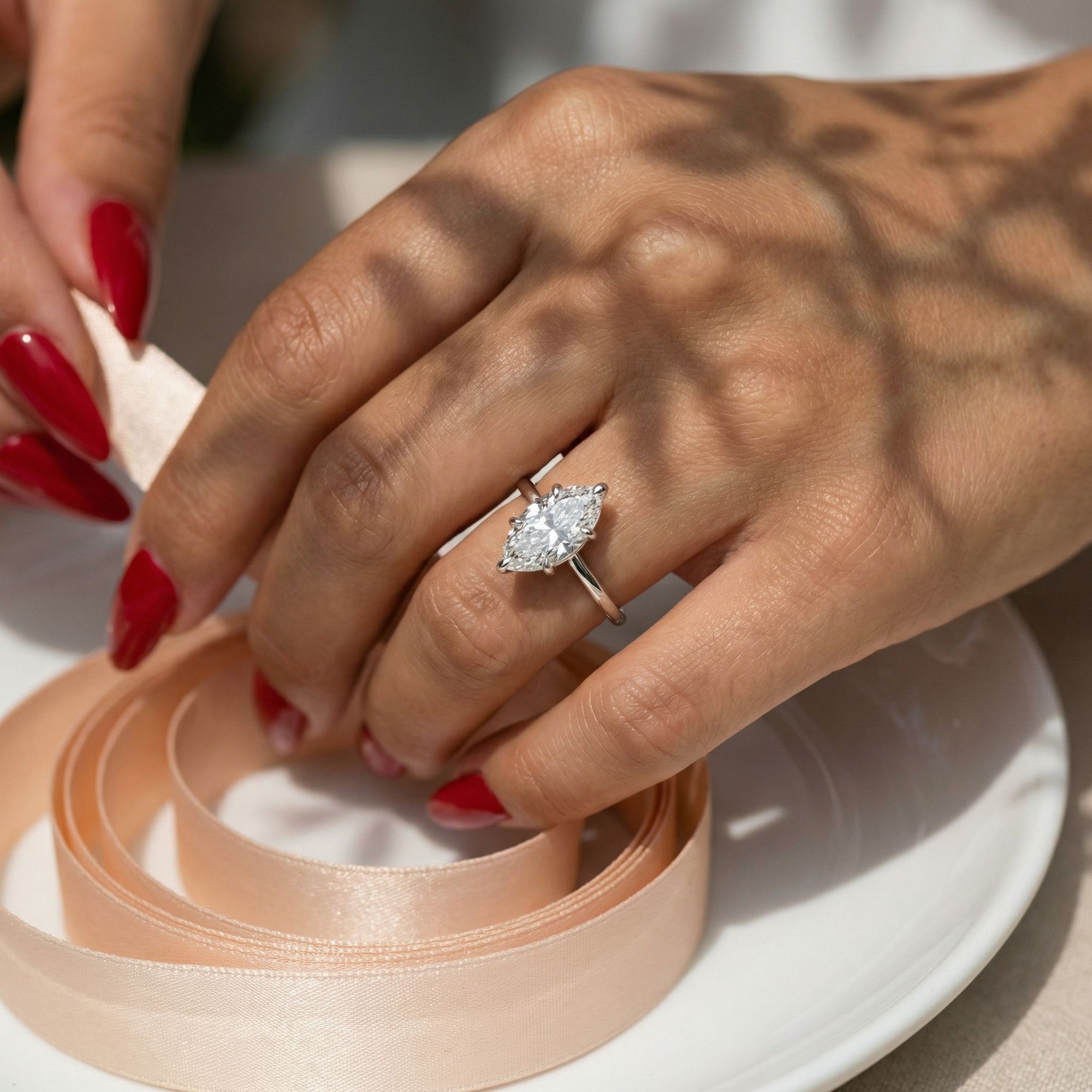 Inel de Logodnă din Aur 18k cu Diamant Marquise Creat în Laborator de 1.3 ct din Platina - Castelo.ro