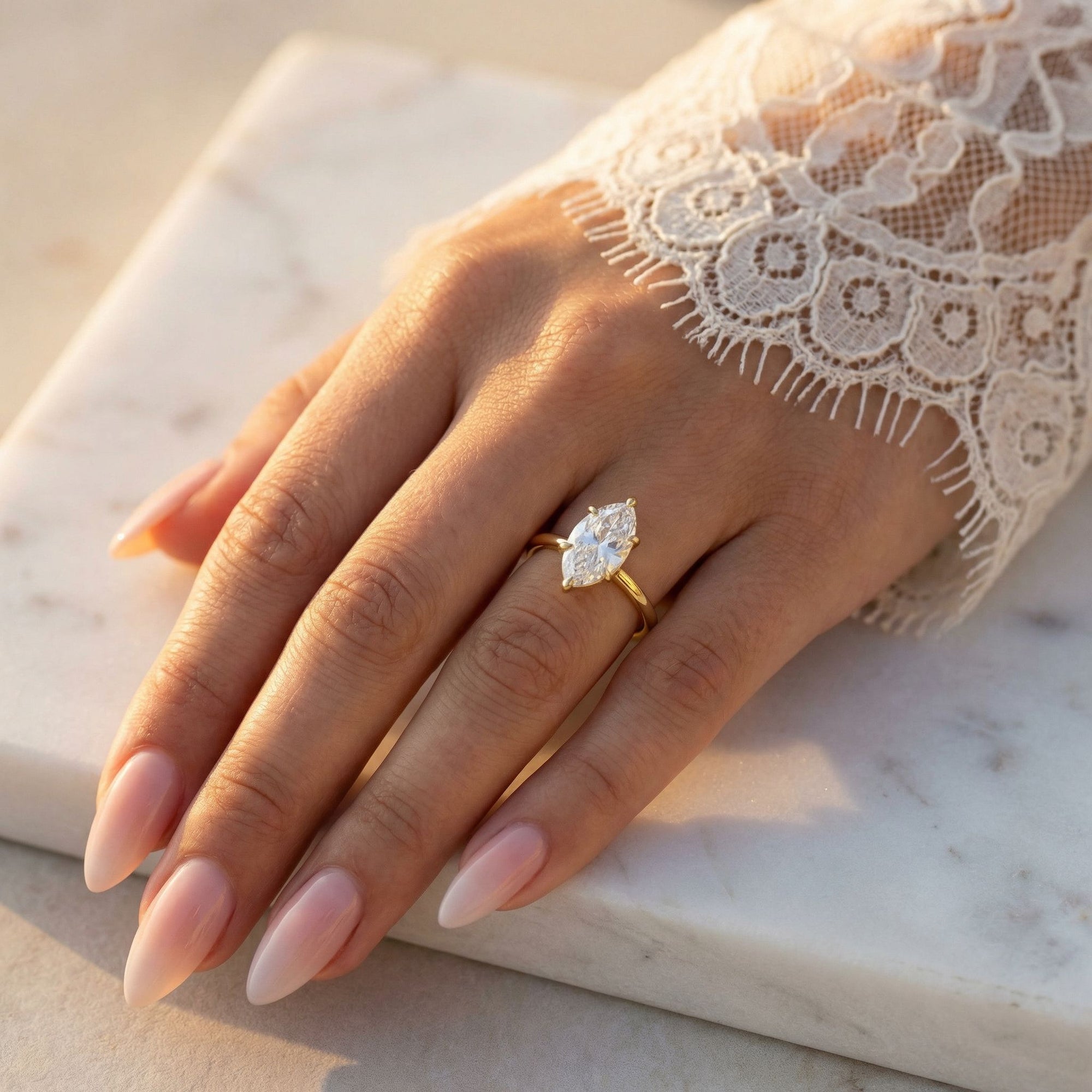 Inel de Logodnă din Aur 18k cu Diamant Marquise Creat în Laborator de 1.3 ct din 18k Aur Galben - Castelo.ro