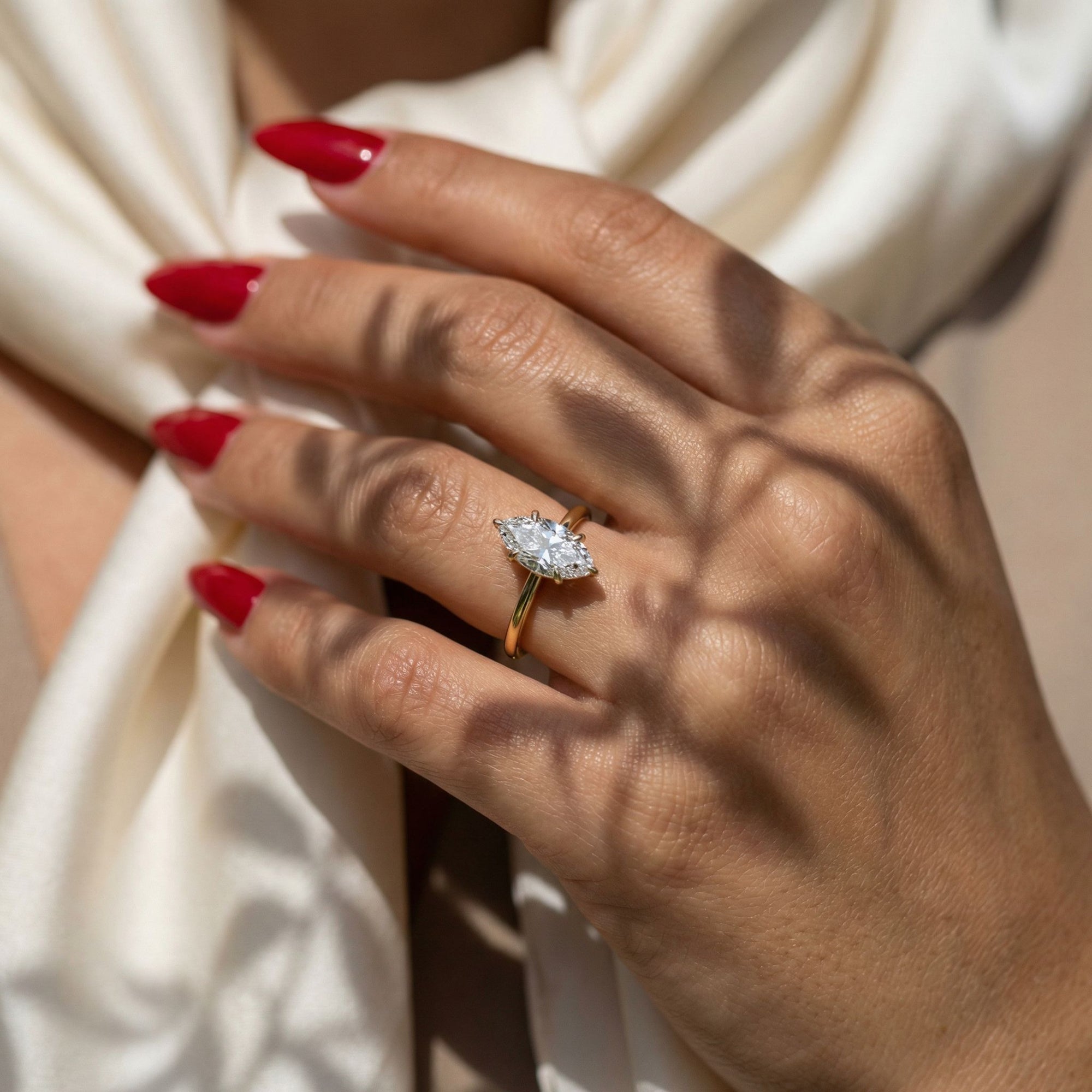 Inel de Logodnă L'Eterne din Aur 14k cu Diamant Creat în Laborator Marquise de 0.8 ct din 14k Aur Galben - Castelo.ro