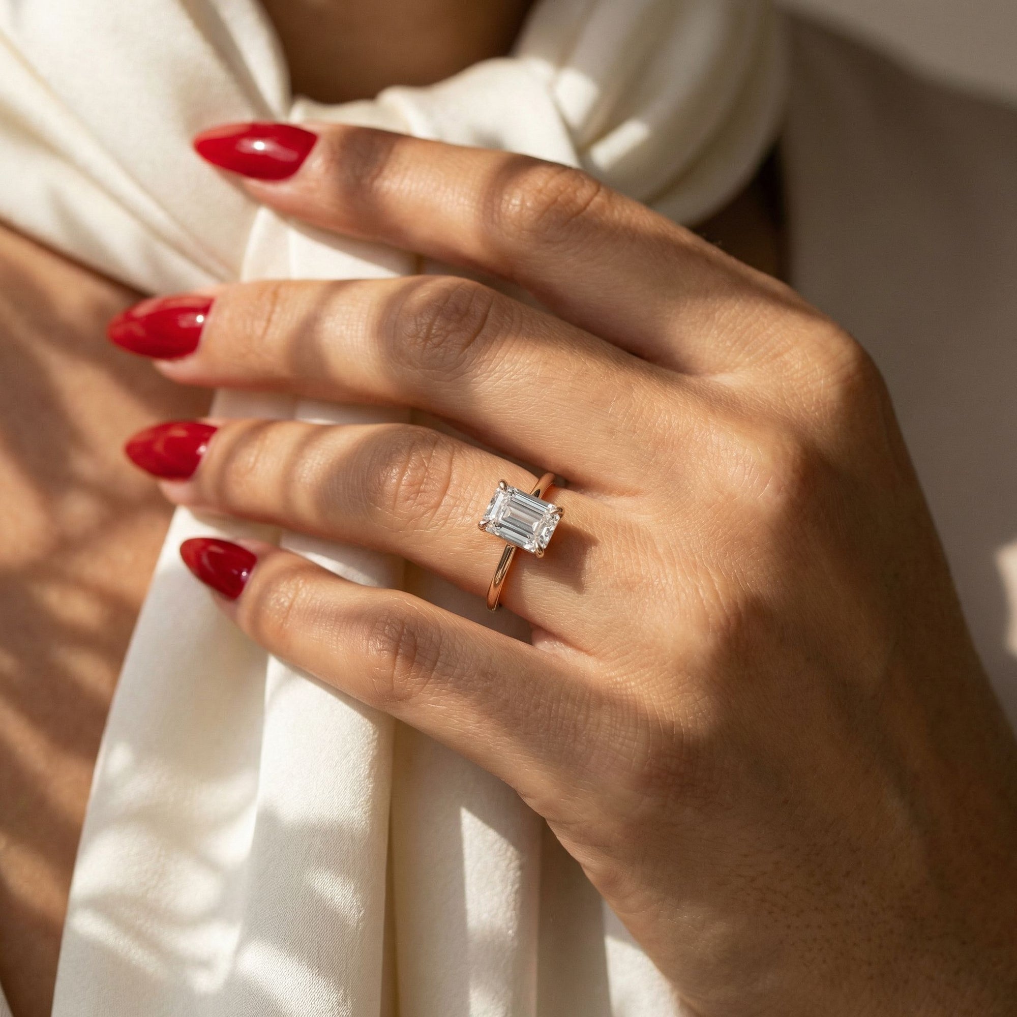 Inel de Logodnă din Aur 18k cu Moissanite Tăietură Smarald de 0.7 ct din 18k Aur Roz - Castelo.ro