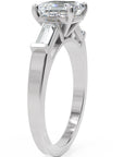 Inel de Logodnă Pave Ava cu Trei Moissanite de 2.6 ct din Platina - Castelo.ro