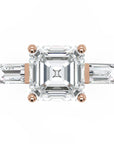 Inel de Logodnă Pave Ava cu Trei Moissanite de 2.6 ct din 18k Aur Roz - Castelo.ro