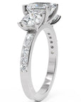 Inel de Logodnă Pave Ava cu Trei Moissanite de 2.6 ct din Platina - Castelo.ro