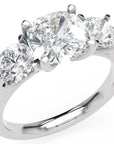 Inel de Logodnă Sabrina din Aur 14k cu Trei Moissanite de 2.45 ct din 14k Aur Alb - Castelo.ro