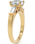 Inel de Logodnă Genovese din Aur 14k cu Trei Moissanite de 1.9 ct din 14k Aur Galben - Castelo.ro