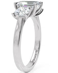Inel de Logodnă Via di Emeralde cu Trei Moissanite de 2.4 ct din Platina - Castelo.ro