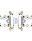 Inel de Logodnă Via di Emeralde cu Trei Moissanite de 2.4 ct din 18k Aur Galben - Castelo.ro