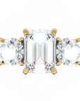 Inel de Logodnă Monaco L'Emeralde din Aur 14k cu Trei Moissanite de 2.6 ct din 14k Aur Galben - Castelo.ro