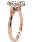 Inel de Logodnă Heart Pave din Aur 14k cu Trei Moissanite de 2.6 ct din 14k Aur Roz - Castelo.ro