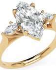 Inel de Logodnă Heart Pave din Aur 14k cu Trei Moissanite de 2.6 ct din 14k Aur Galben - Castelo.ro