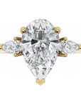 Inel de Logodnă cu Trei Diamante Create în Laborator Pară de 1.5 ct