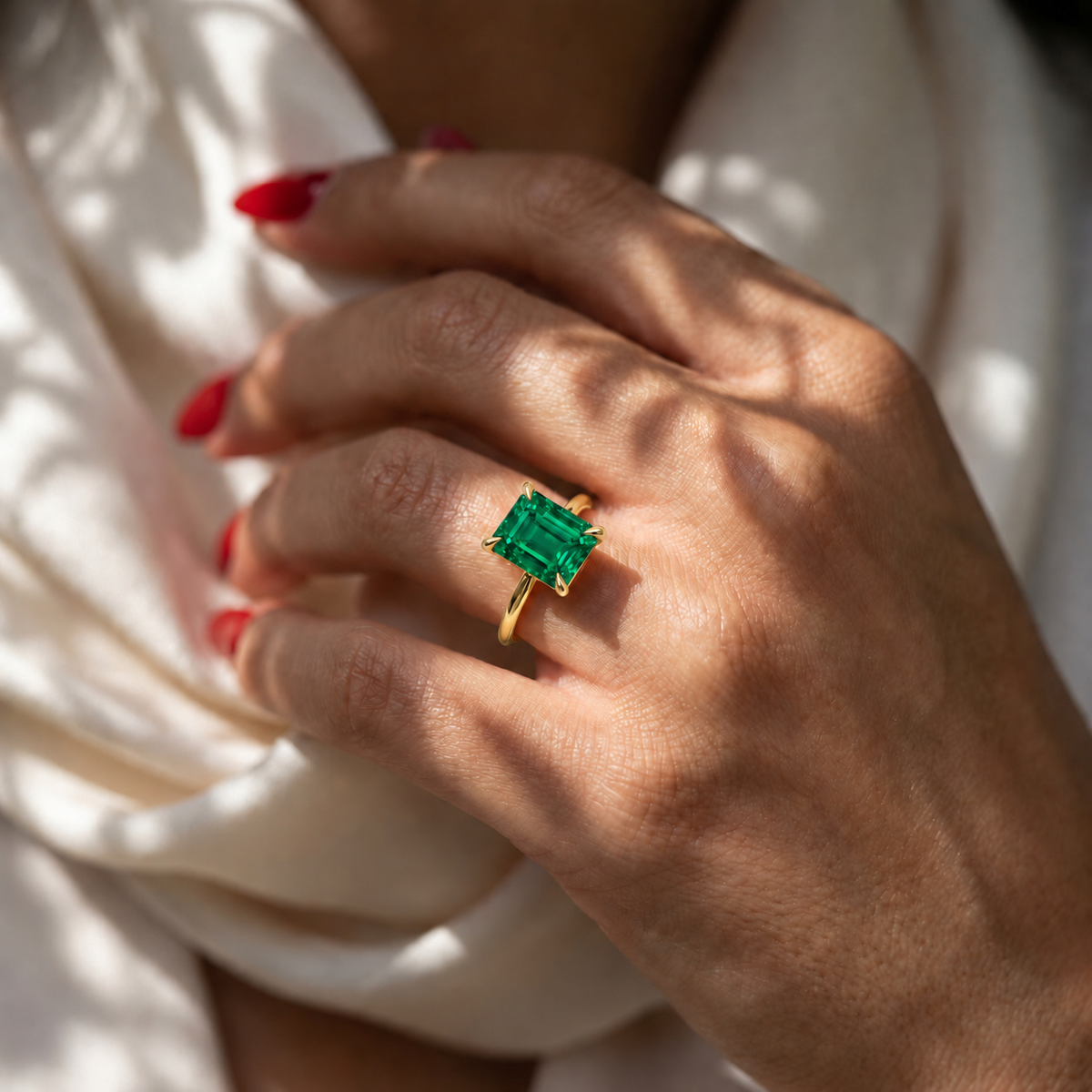 Inel de Logodnă Raphael din Aur 14k cu Smarald Creat în Laborator Emerald Cut 8x10 mm din 14k Aur Galben - Castelo.ro