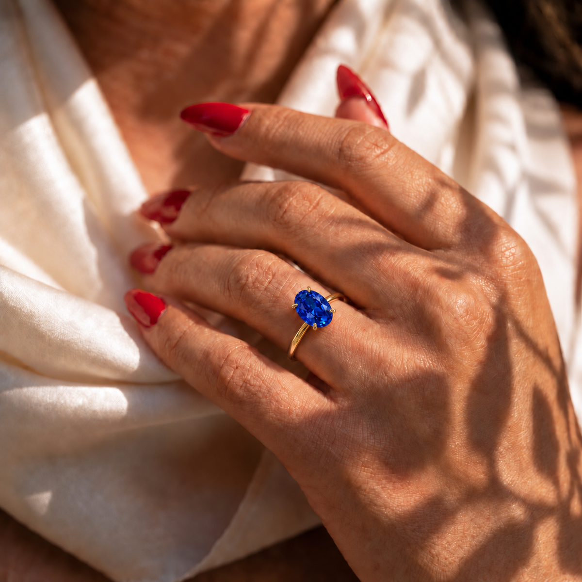 Inel de Logodnă Enigma din Aur 18k cu Safir Creat în Laborator Oval 7x10 mm din 18k Aur Galben - Castelo.ro