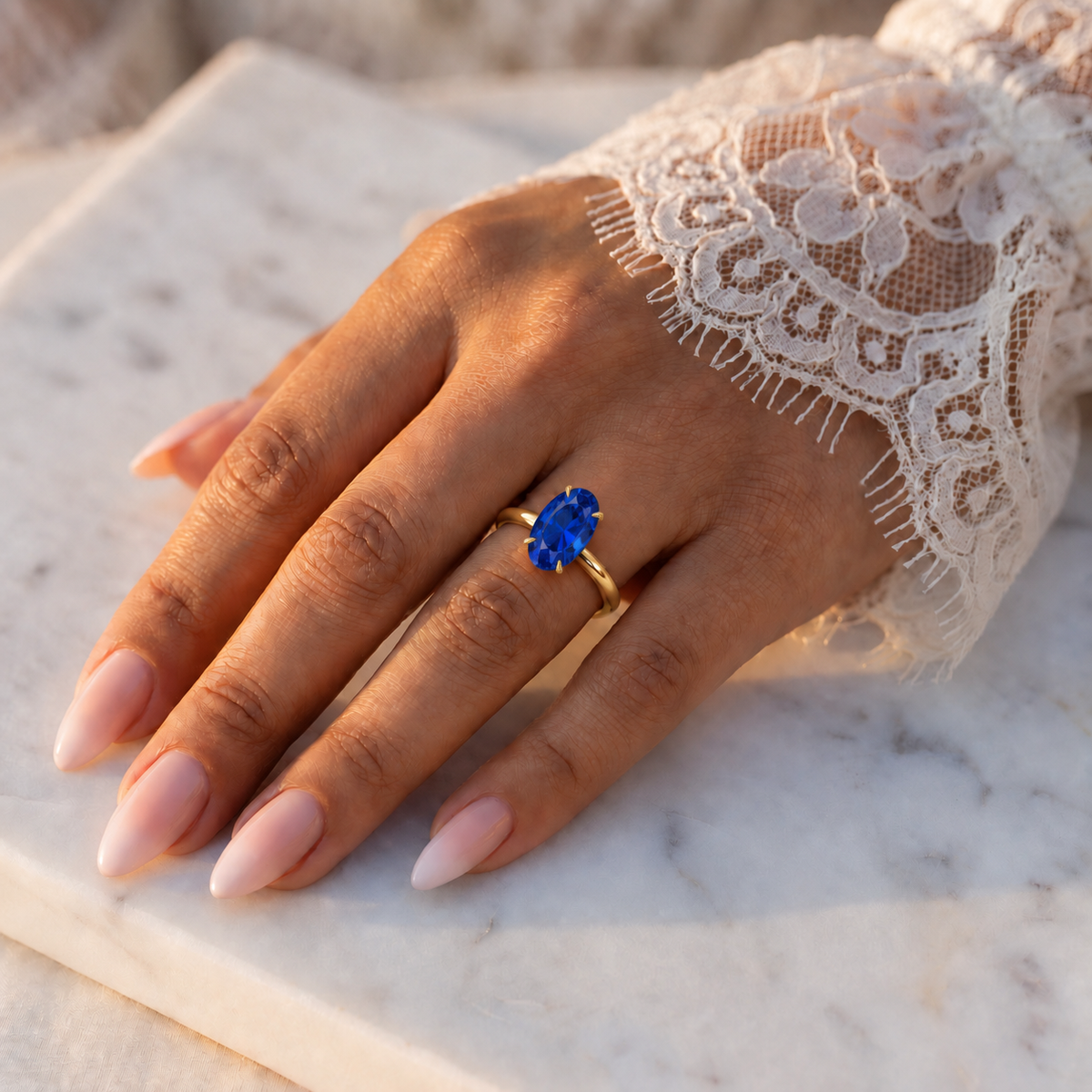 Inel de Logodnă Enigma din Aur 14k cu Safir Creat în Laborator Oval 8x12 mm din 14k Aur Galben - Castelo.ro