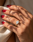 Inel de Logodnă Savoy din Aur 18k cu Diamant Natural Emerald de 1 ct din 18k Aur Galben - Castelo.ro