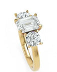 Inel de Logodnă Via di Emeralde cu Trei Moissanite de 2.4 ct