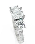 Inel de Logodnă Pave Ava cu Trei Moissanite de 2.6 ct