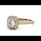 Inel de Logodnă Celestial cu Moissanite Halo Pavé de 1.05 ct
